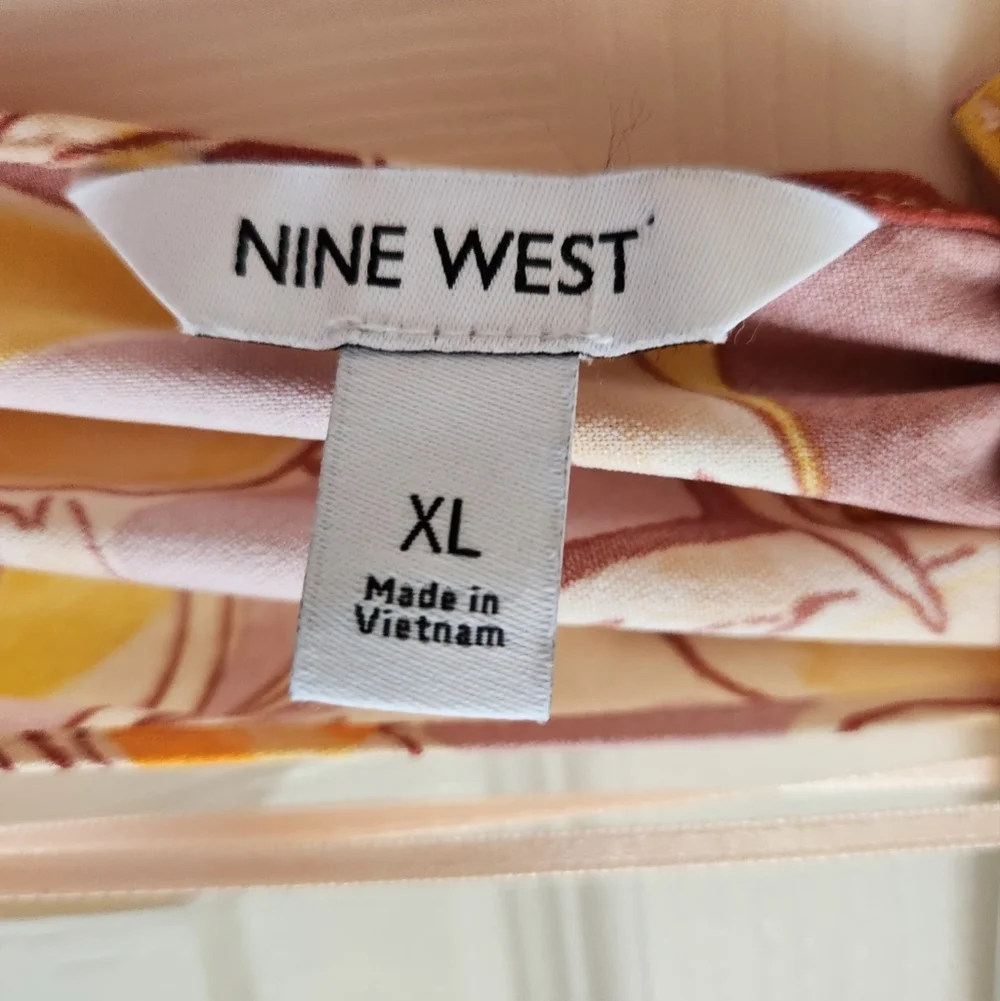 Abstract Plumeria Womens Nine West Crisscross Neck Wide Leg Jumpsuit NWT Size XL